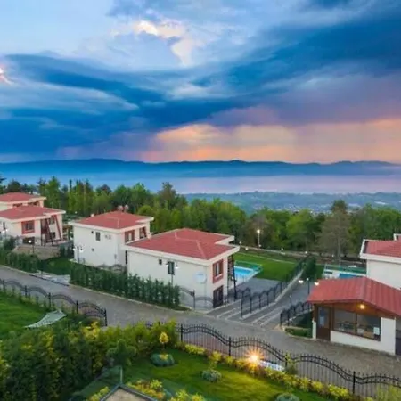 Sleeps 7, Lake View, Private Pool - Awz 297, 2 Villa Sakarya (Marmara)